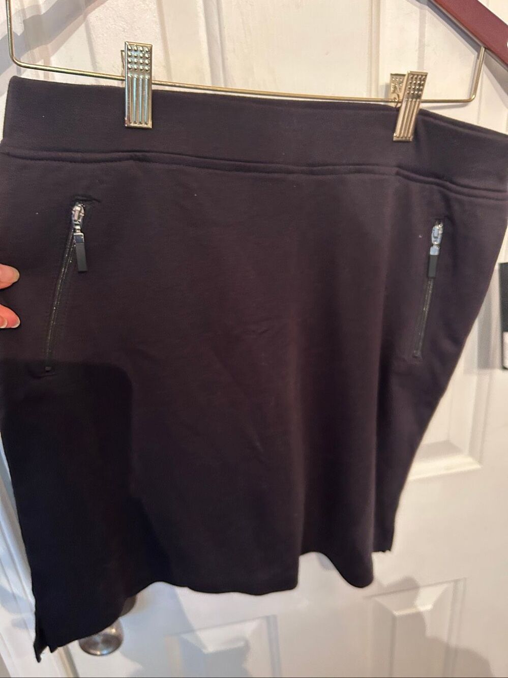 Jones New York Black Pull-On Skort Women’s Size S NEW